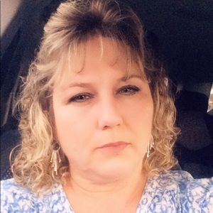 Meet your Posher, Carolyn